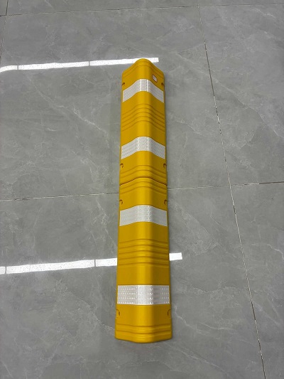 Heavy-duty warehouse wall guards