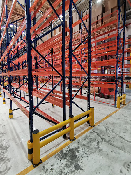 Double crossbar flexibility in barrier design